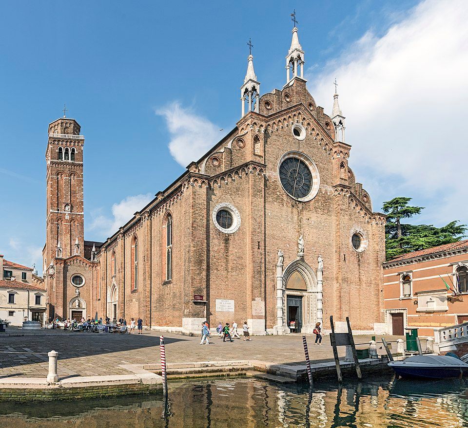 960px-Facade_of_Santa_Maria_Gloriosa_dei_Frari_(Venice).jpg